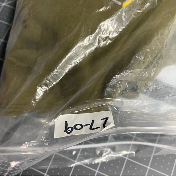 One 432 Skull Embroidered Geen Sweatshirt X - Picture 8 of 8